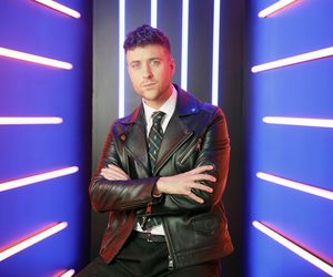 Aleksander Sikora - od kariery w TVP do uczestnika Tańca z gwiazdami. Co warto o nim wiedzieć?