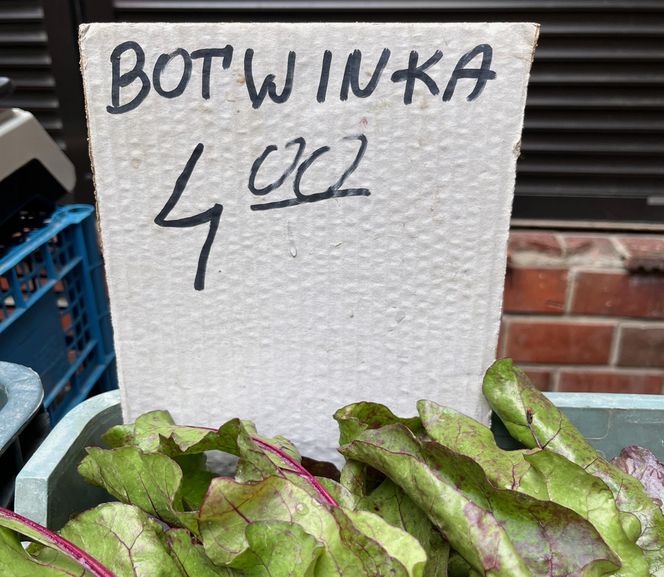 Nowalijki na targowiskach. Sprawdzamy ceny warzyw i owoców