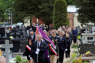 Tłumy na pogrzebie tragicznie zmarłej Mai. Kościół w Działdowie wypełniony po brzegi