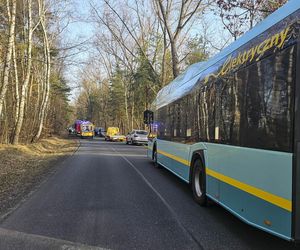 Wypadek w Jaworznie w Seacie zginęła matka, 2 letnie dziecko przeżyło.