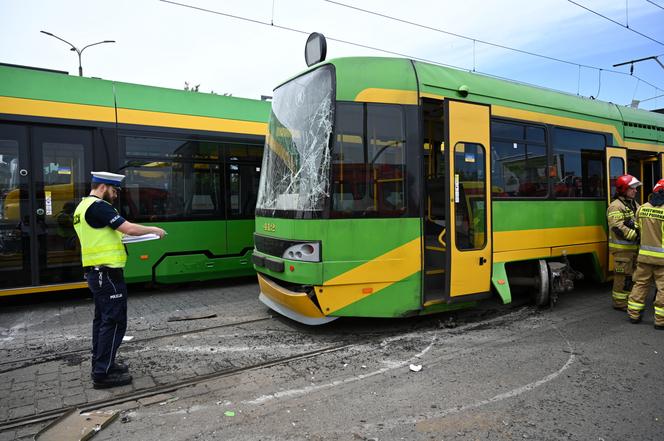 Dwa tramwaje zderzyły się 8 bm. na ul. Hetmańskiej w Poznaniu. Poszkodowanych zostało 15 osób. Jedna jest w stanie ciężkim