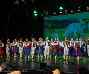 Koncert wielkanocny Zespołu Pieśni i Tańca Świerczkowiacy w Centrum Sztuki Mościce