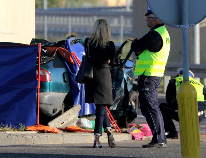 Lanos roztrzaskał się na słupie
