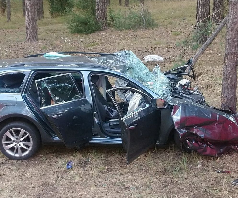 Koszmar na drodze śmierci pod Bydgoszczą. Nie żyje czteroosobowa rodzina, która wracała z wakcji w górach.