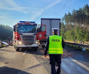 Zderzenie ciężarówek na S1. Trasa w kierunku Tychów jest całkowicie zablokowana