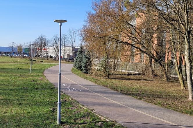 60 nowych lamp w pilskich parkach