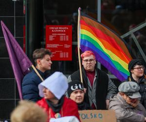 Śląska Manifa w Katowicach pod hasłem Polsko szanuj kobiety