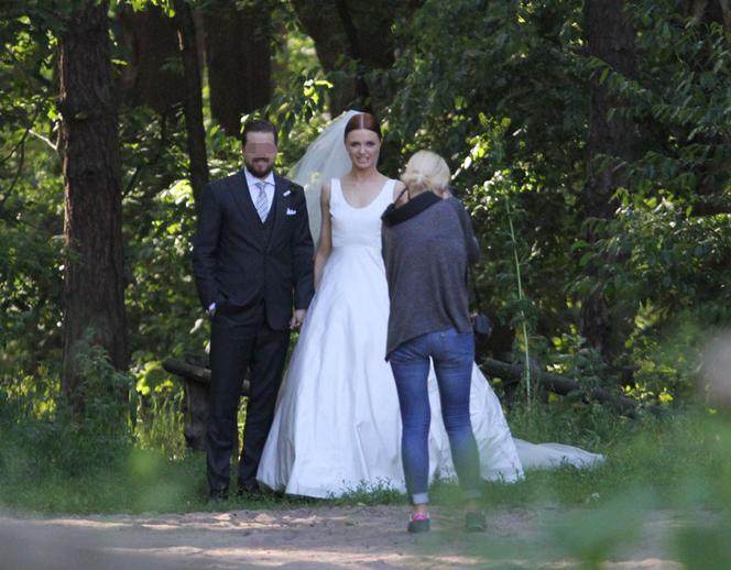 KATARZYNA BURZYŃSKA BIERZE ŚLUB