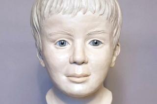 Policja wyznaczyła nagrodę za pomoc identyfikacji zmarłego chłopca