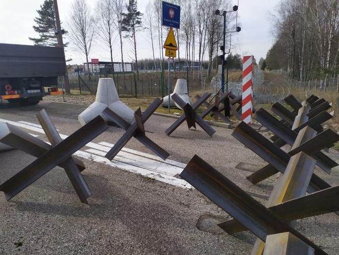Polska przygotowuje granice do obrony? "Wygląda jakby wiedzieli o czymś, o czym my jeszcze nie wiemy"