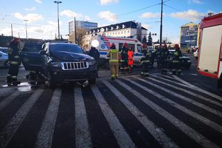 Wypadek na rondzie Jagiellonów w Bydgoszczy [ZDJĘCIA]