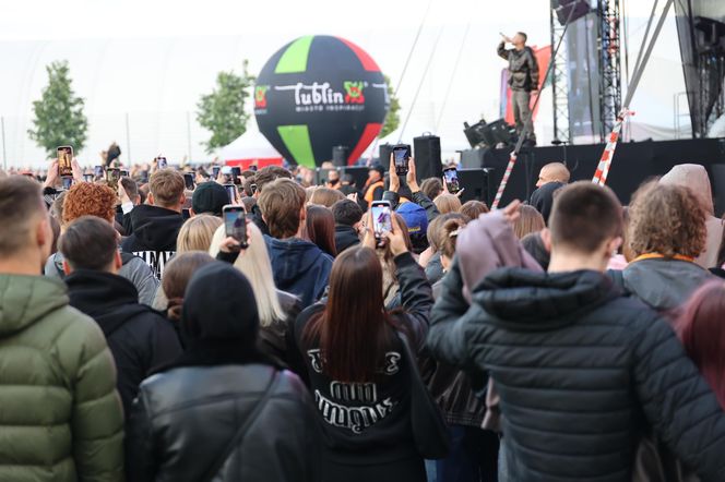 Tłum studentów bawił się pierwszego dnia Juwenaliów Politechniki Lubelskiej 2025