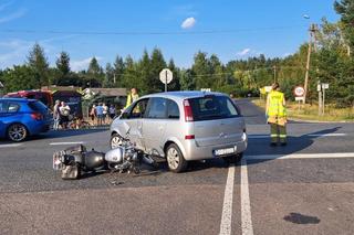 Wypadek motocyklisty w Kózkach. Mieszkaniec powiatu siedleckiego trafił do szpitala