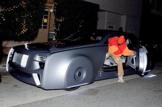 Justin Bieber i Hailey Bieber w elektrycznym Rolls Roysie