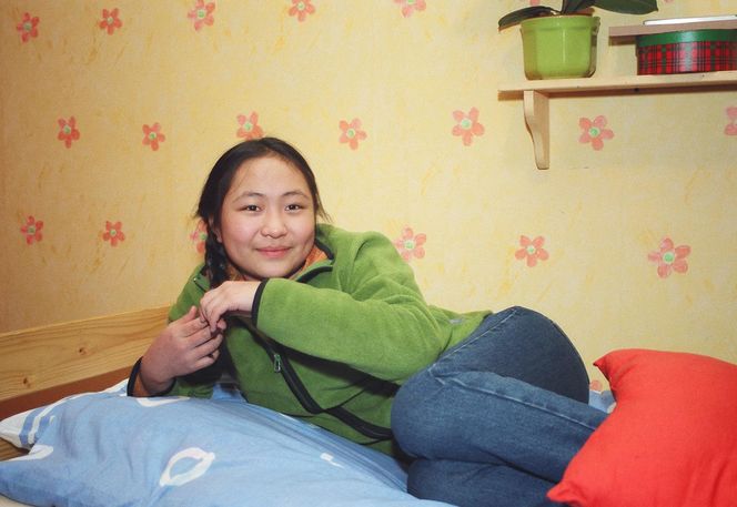 Misheel Jargalsaikhan, Rodzina zastępcza