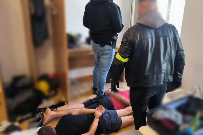 Białorusini grozili bronią w taksówce! Wydali jedno polecenie