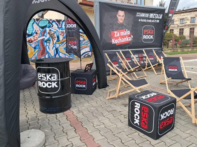 Nocny Kochanek posadził 10 drzew na 10-lecie zespołu