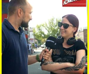 Dlaczego młodzi Polacy śpiewają „J***ć PiS”? „To Kaczyński podzielił Polaków i namawia do NIENAWIŚCI!” 