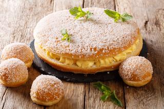 Tarta z Saint-Tropez, czyli La Tarte Tropézienne - nasz przepis na niesamowity francuski deser