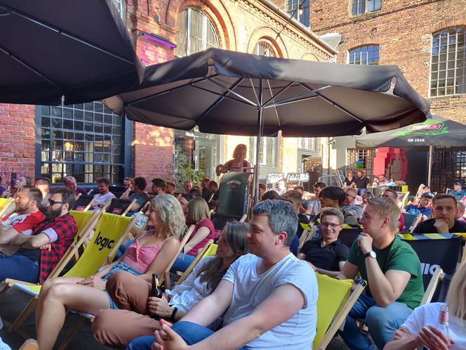 Euro 2020: tak kibicuje Łódź! Strefa kibica ciągnie się przez całą Piotrkowską!