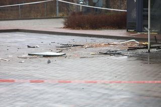 Huk, chaos i... pusta kasa! Złodzieje wysadzili bankomat i uciekli bez łupu!