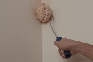 Jak malować ściany i sufit. Poradnik