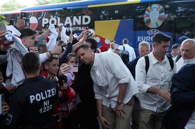 Euro 2024. Piłkarzy przywitał tłum kibiców! Reprezentacja jest już na miejscu 