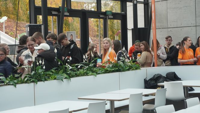 Tłumy na otwarciu Popeyes w Olsztynie. Rekordzista czekał w kolejce ponad 20 godzin