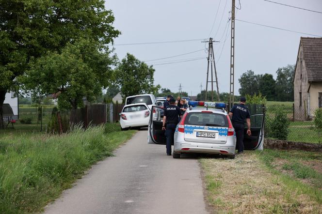 Makabryczne odkrycie w Woli Szczucińskiej. Ciała dwóch dziewczynek w pogorzelisku