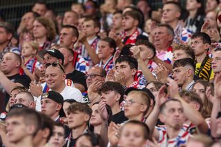 Górnik Zabrze - Termalica Nieciecza. Niesamowita atmosfera na Arenie Zabrze! Kibice Górnika dopingują swoją drużynę