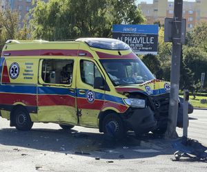 Radom. Wypadek karetki