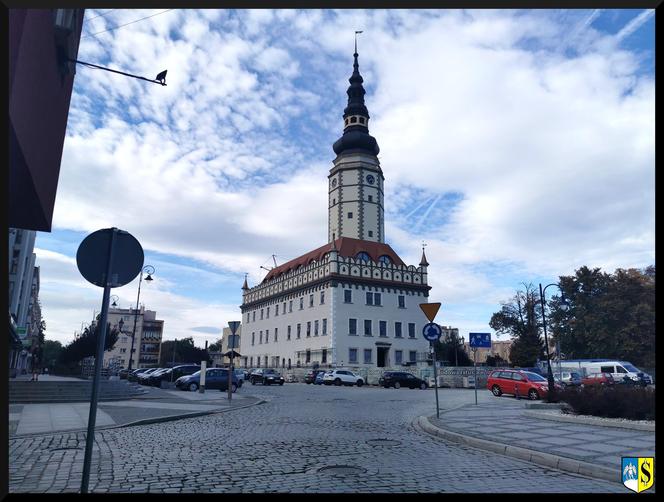 Ratusz w Strzelinie odbudowany w starym stylu. Na ten wygląd czekał prawie 80 lat