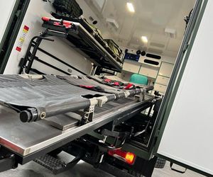 Umowa AMZ Kutno - Ambulansy wielonoszowe 4x4