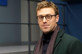 M jak miłość odc. 1855. Sąsiad Zduńskich, ojciec Sary - Dariusz Hoffman (Mateusz Rusin)