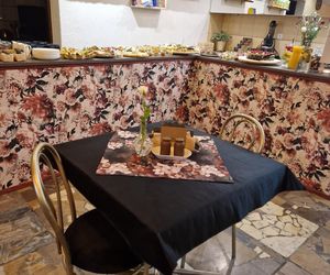 W Urzędzie Miasta Leszna otwarto Bistro Szczypta Smaku. Co można zjeść i za ile?