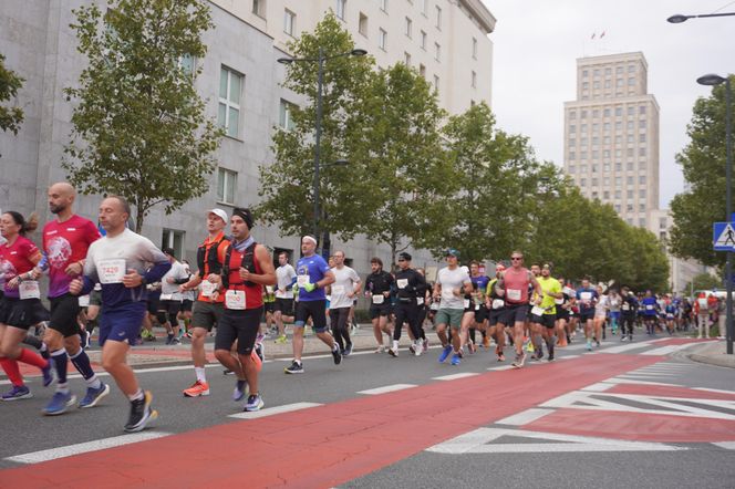 Uczestnicy Maratonu Warszawskiego 2025