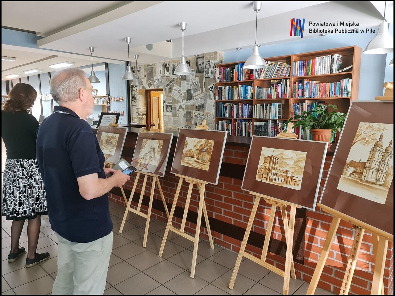 Obrazy malowane nie farbami a… kawą