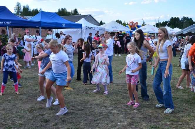 W konkursie na najlepsze pierogi w powiecie Siedleckim w 2025 roku zwyciężył męski zespół KGW „Sami Swoi” z Kotunia! 