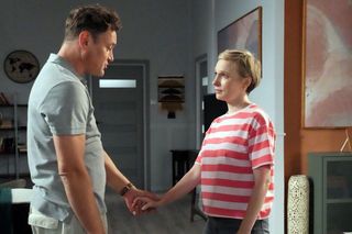 	Barwy szczęścia odc. 3115. Sonia (Weronika Nockowska), Robert Stefaniak (Paweł Ławrynowicz)