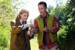 Barwy szczęścia, odcinek 3253: Janka wykorzysta nieobecność Kasi! Umówi się z Mariuszem na kolację - ZDJĘCIA