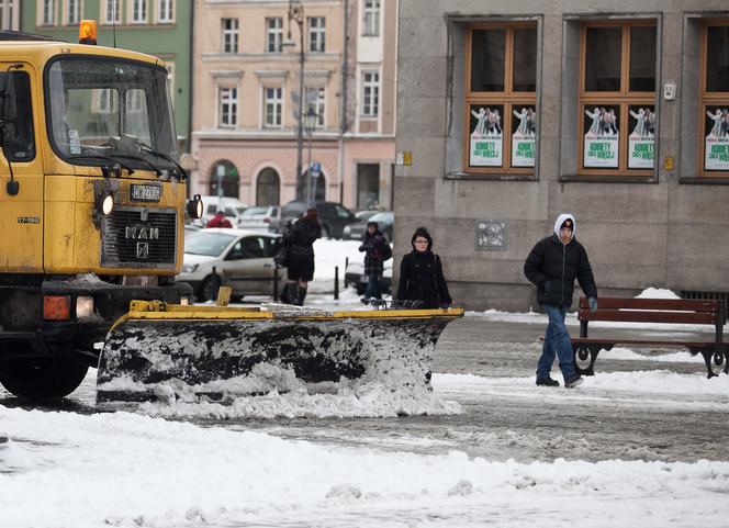 Zima nie odpuszcza! Synie śnieg, wraca mróz