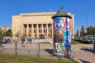 Kampania wyborcza na ulicach Krakowa. Tak politycy promują się na ulicach miasta [ZDJĘCIA]