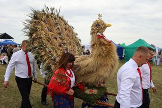 Korowód dożynkowy na dożynkach wojewódzkich 2025 w Świdniku