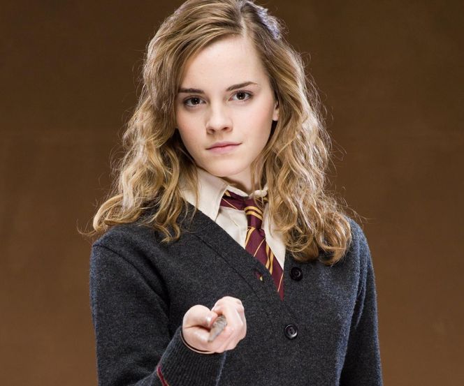 Emma Watson (Hermiona Granger) – SZALEŃSTWO ZA KÓŁKIEM I PROBLEMY PODATKOWE
