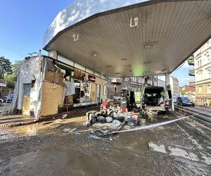 Mieszkańcy Kłodzka i Stronia Śląskiego rozpoczęli wielkie sprzątanie. Chcą zwalczyć skutki powodzi