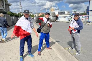 Tak Polacy bawią się w Hamburgu! Wszyscy są podekscytowani przed meczem! 