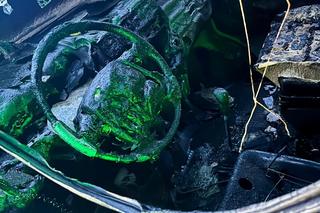 Malbork. Pożar busa na parkingu. Strażacy wyciągnęli z pojazdu nieprzytomnego mężczyznę [ZDJĘCIA].