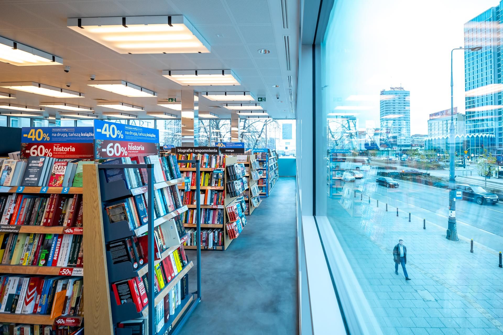 Wnętrza odnowionej "Cepelii" w Warszawie