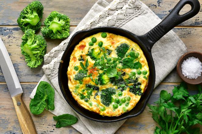 Omlet na otuchę: 15 najlepszych przepisów na omlet naturalny