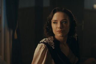 Zatoka szpiegów, odcinek 13. Eva (Sonia Mietielica)